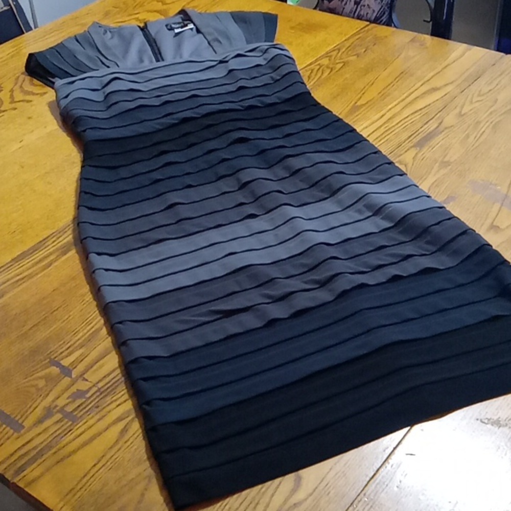 Tadadhi Shoji Womens DRESS MEDIUM Preowned MIDI Cocktail Party BLACK GREY Tiered